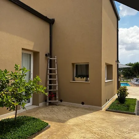 Angolo Degli Aromi Casa Ficodindia * Ραγκούσα